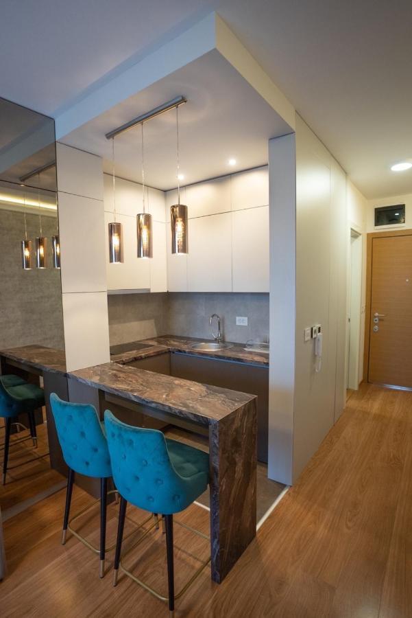 Helena Apartment Novi Sad Buitenkant foto
