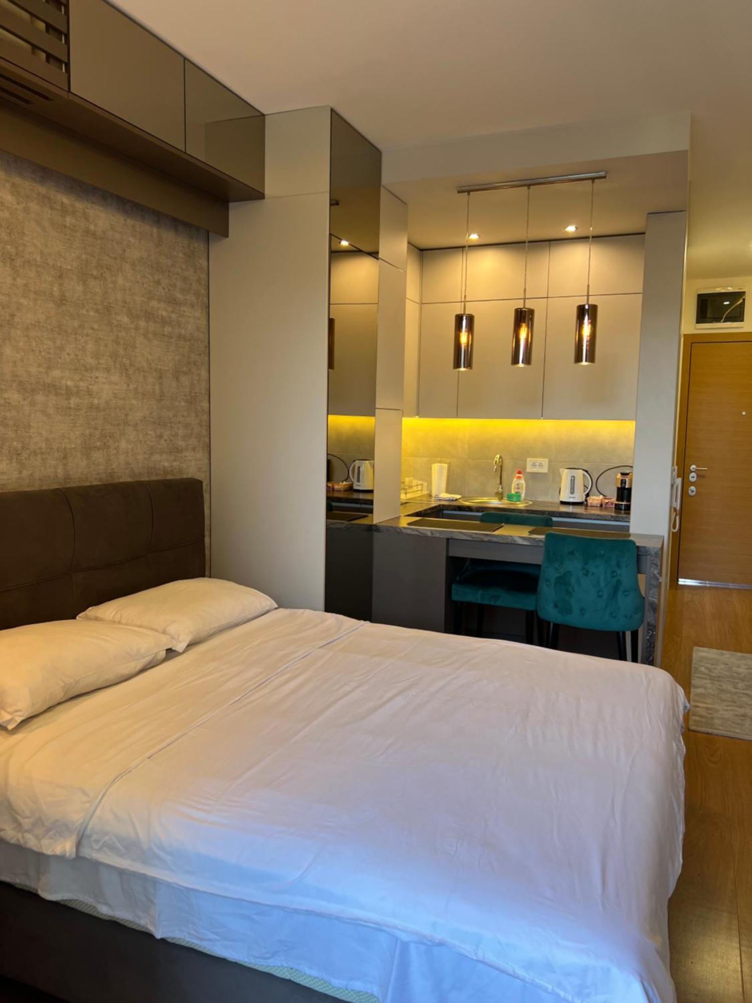 Helena Apartment Novi Sad Buitenkant foto